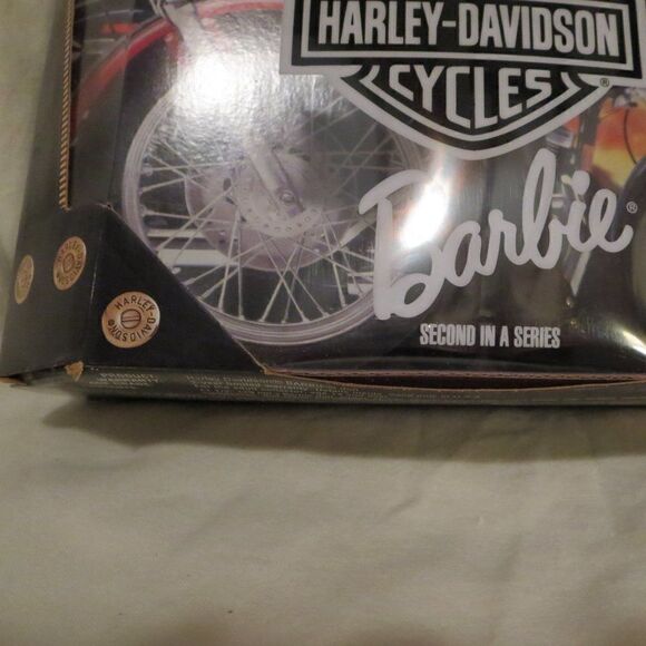 1998 Harley Davidson Barbie 2nd in Series NRFB - Picture 3 of 8